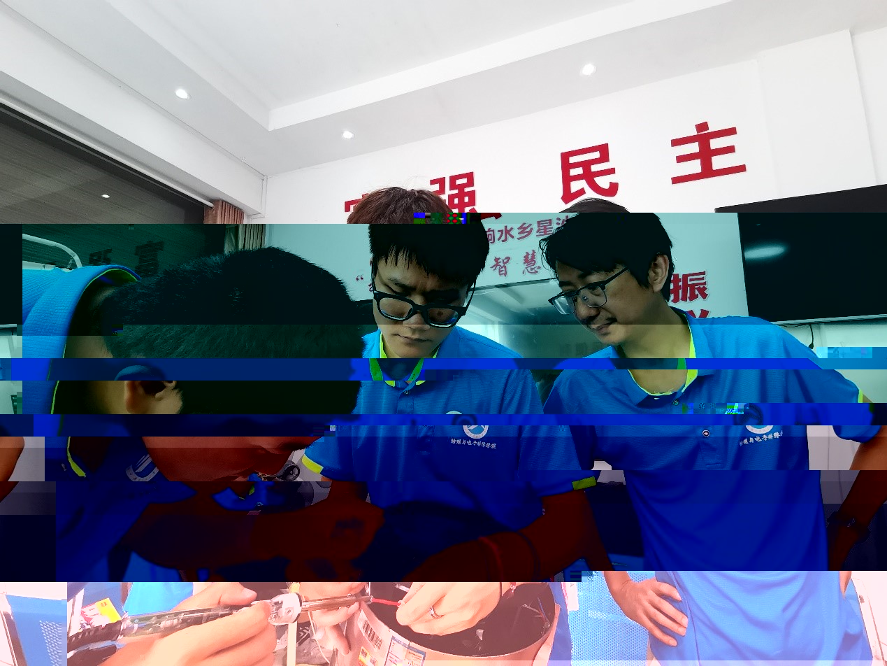 ff4f7041e6b745548c659a0c5e20a205.jpg